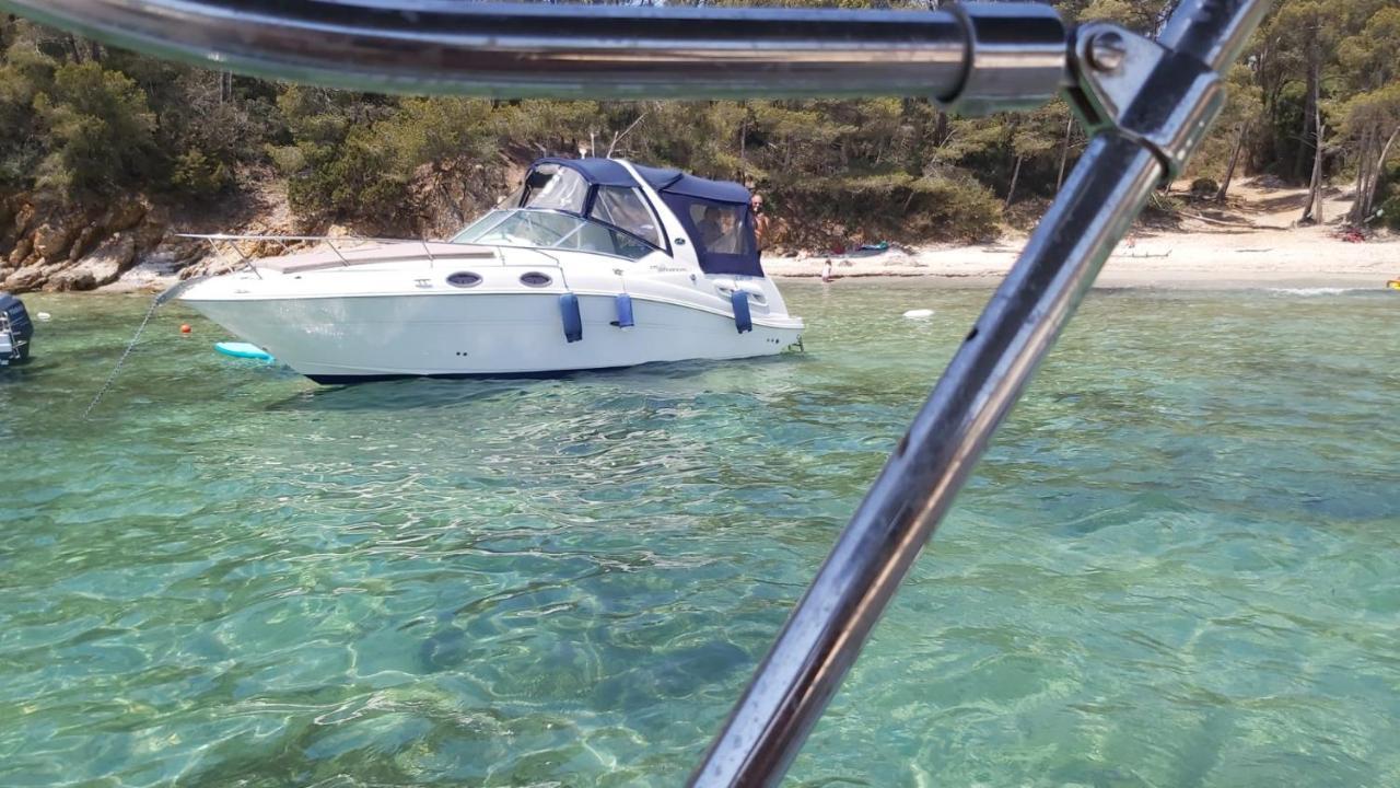 Hebergement Insolite Sur Un Bateau A Quai Hotel La Londe-les-Maures Exterior photo