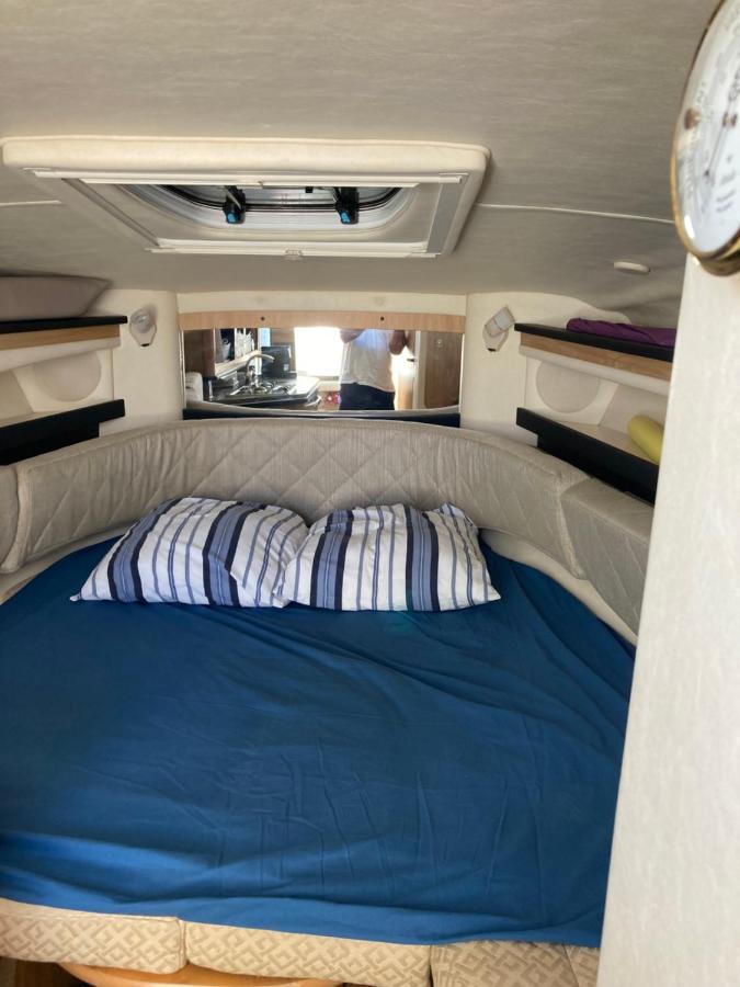 Hebergement Insolite Sur Un Bateau A Quai Hotel La Londe-les-Maures Exterior photo